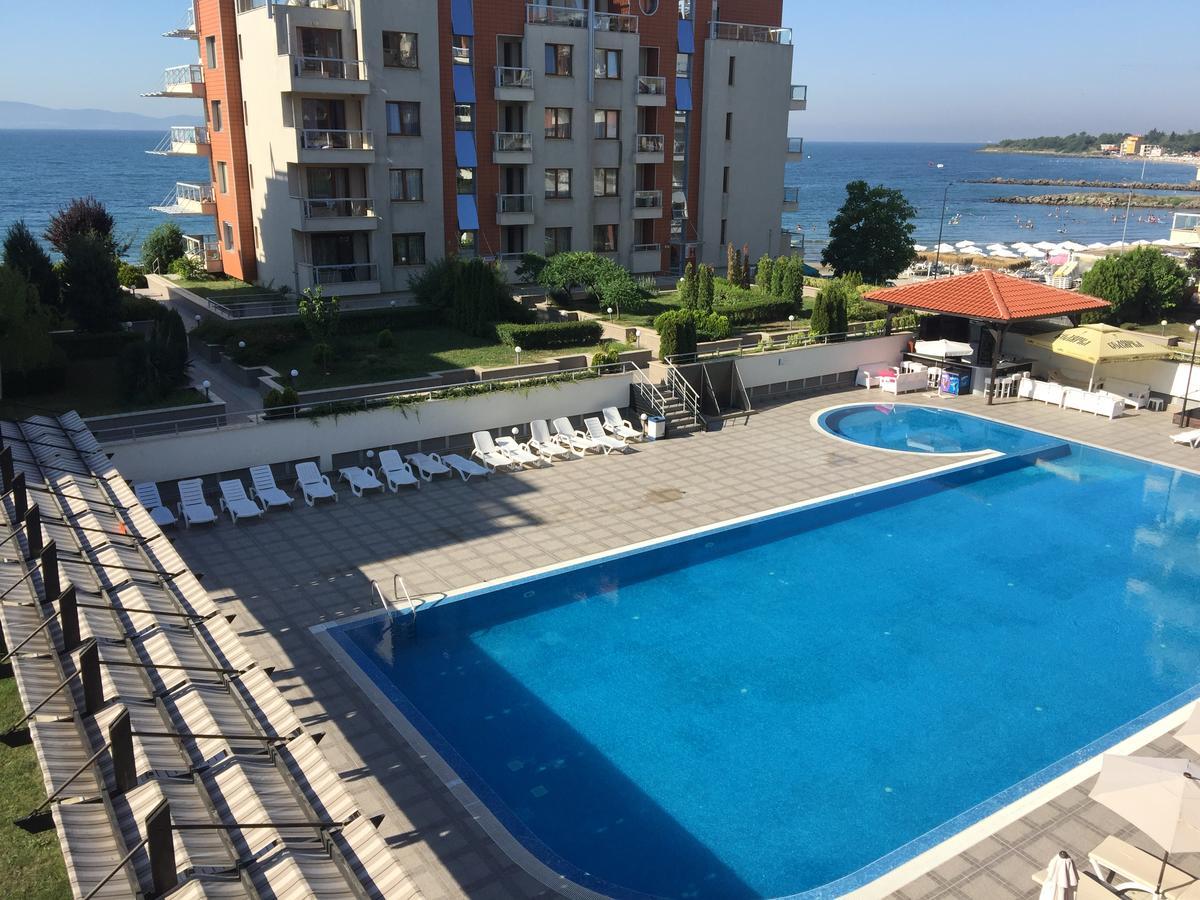 Apartments Helios Pomorie Exterior photo